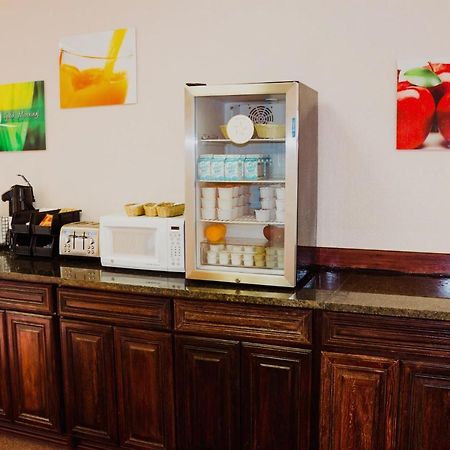 Americas Best Value Inn-Fredonia Bagian luar foto