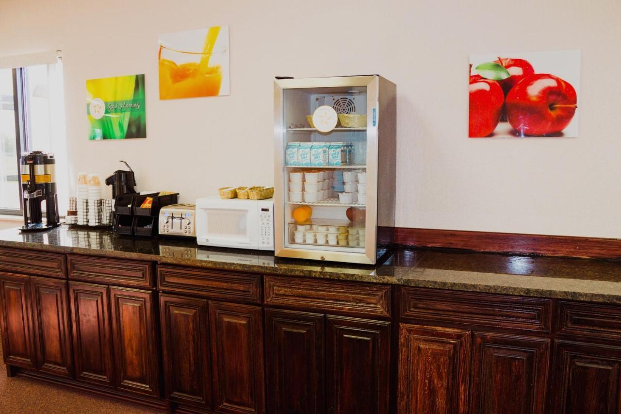Americas Best Value Inn-Fredonia Bagian luar foto