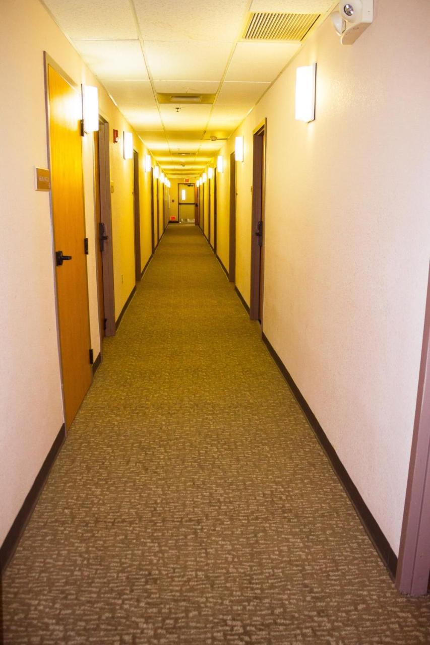 Americas Best Value Inn-Fredonia Bagian luar foto